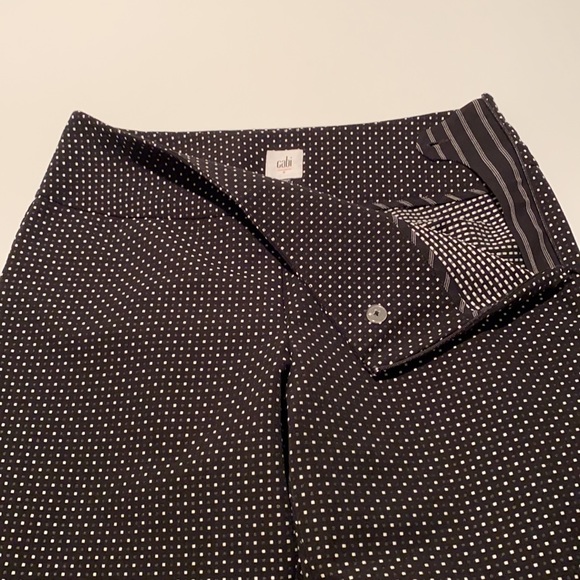 EUC CAbi black ankle cropped pant - Picture 6 of 7